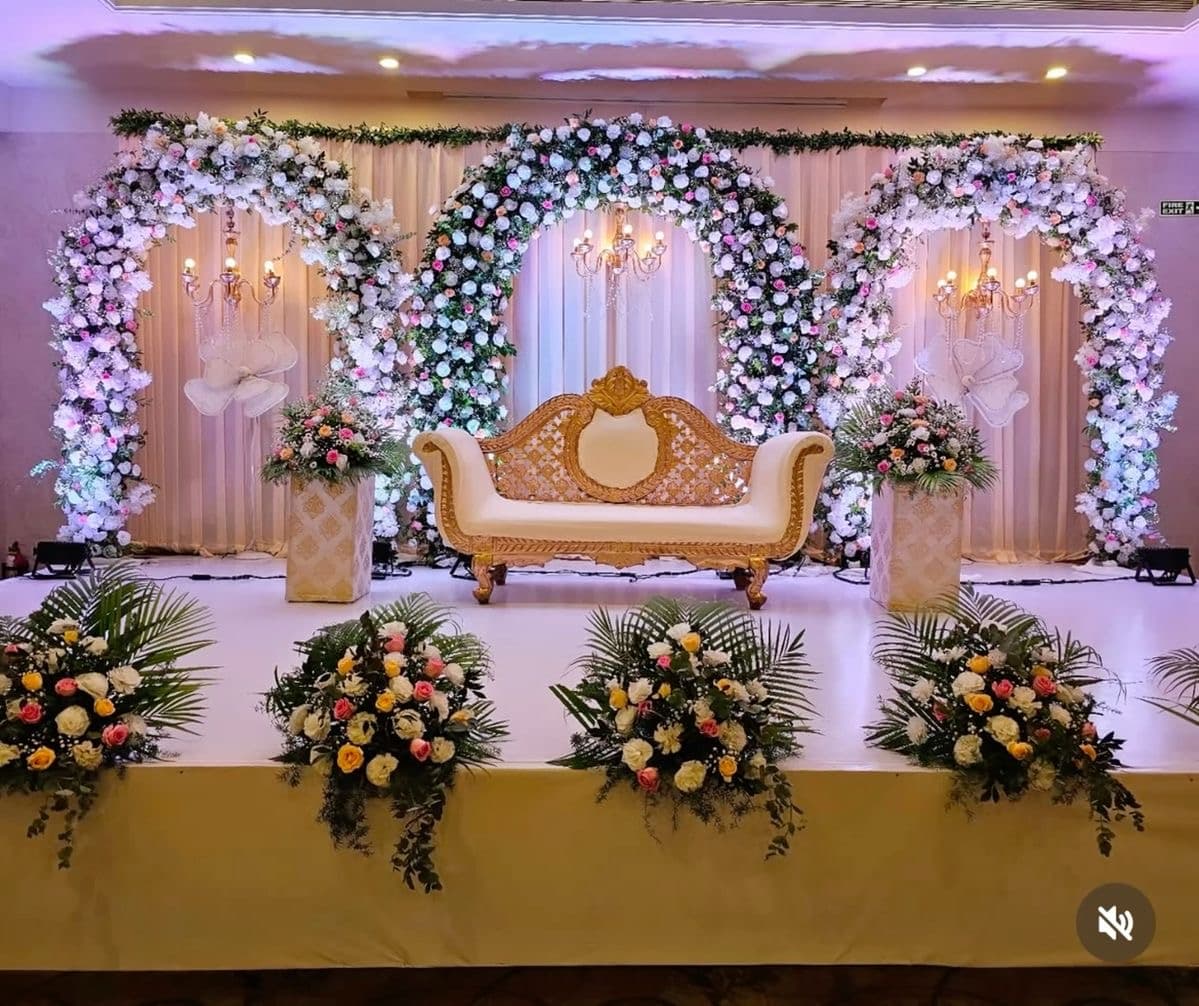 Weddings & Receptions — 10